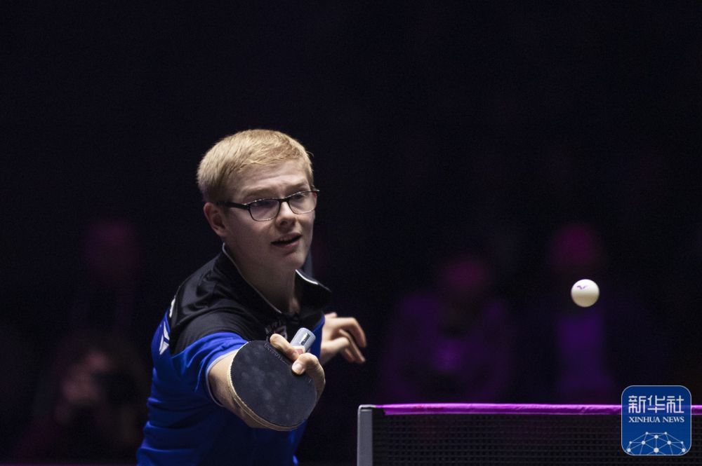 的背后更离 的背后更离