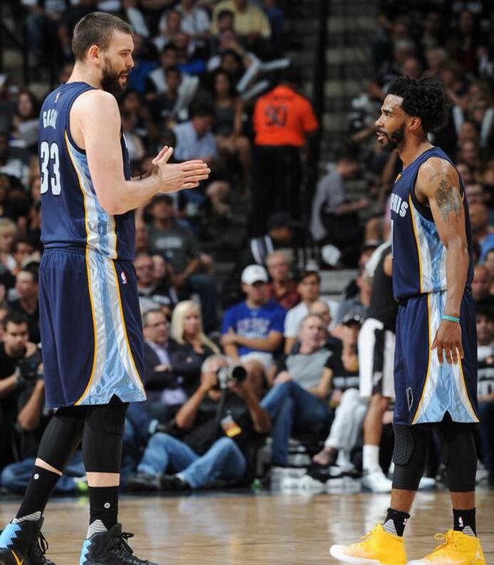 他的伤情并 他的伤情并