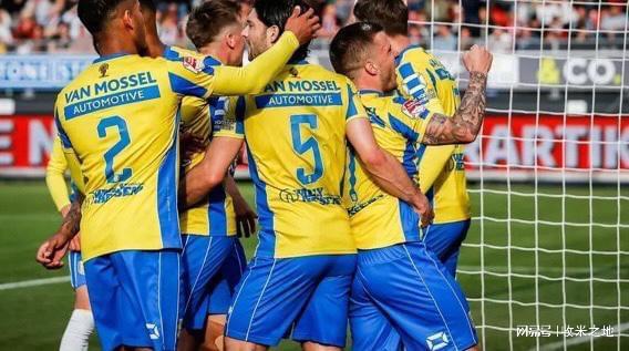 他们不仅仅 他们不仅仅